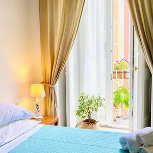 Bed & Breakfast Arte E Musei, Naples